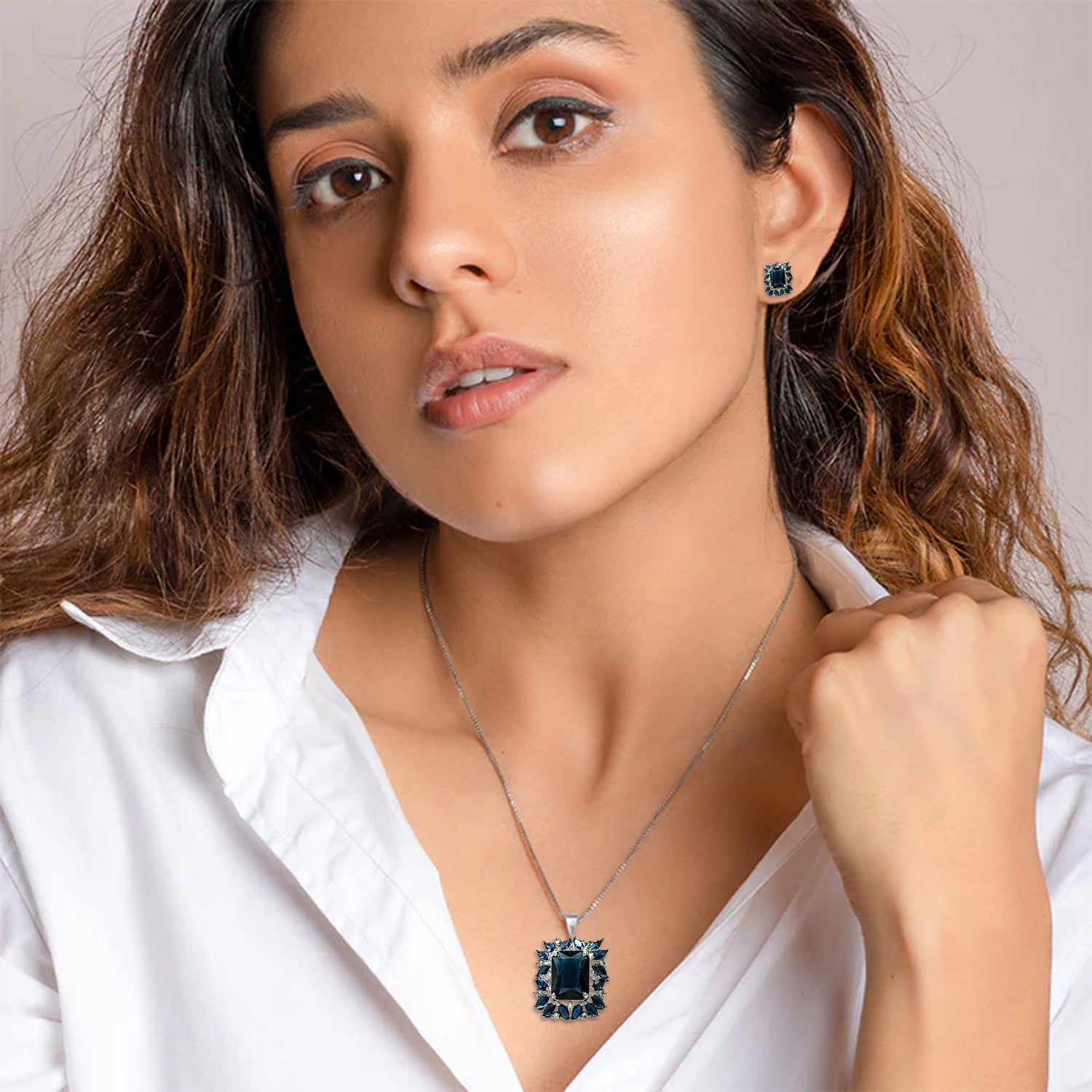 Sapphire Splendor Jewelry Set