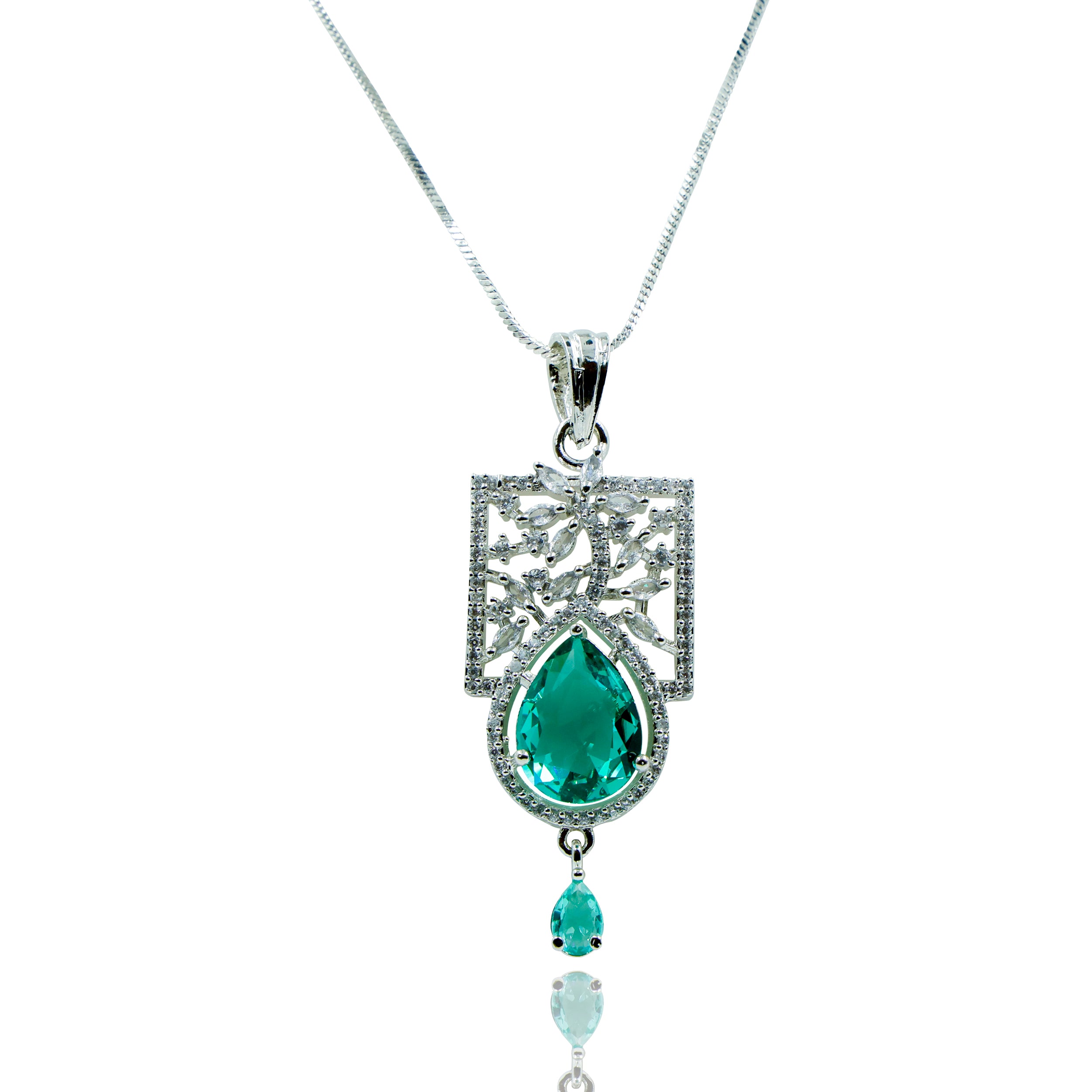 Graceful Green Gemstone Pendant