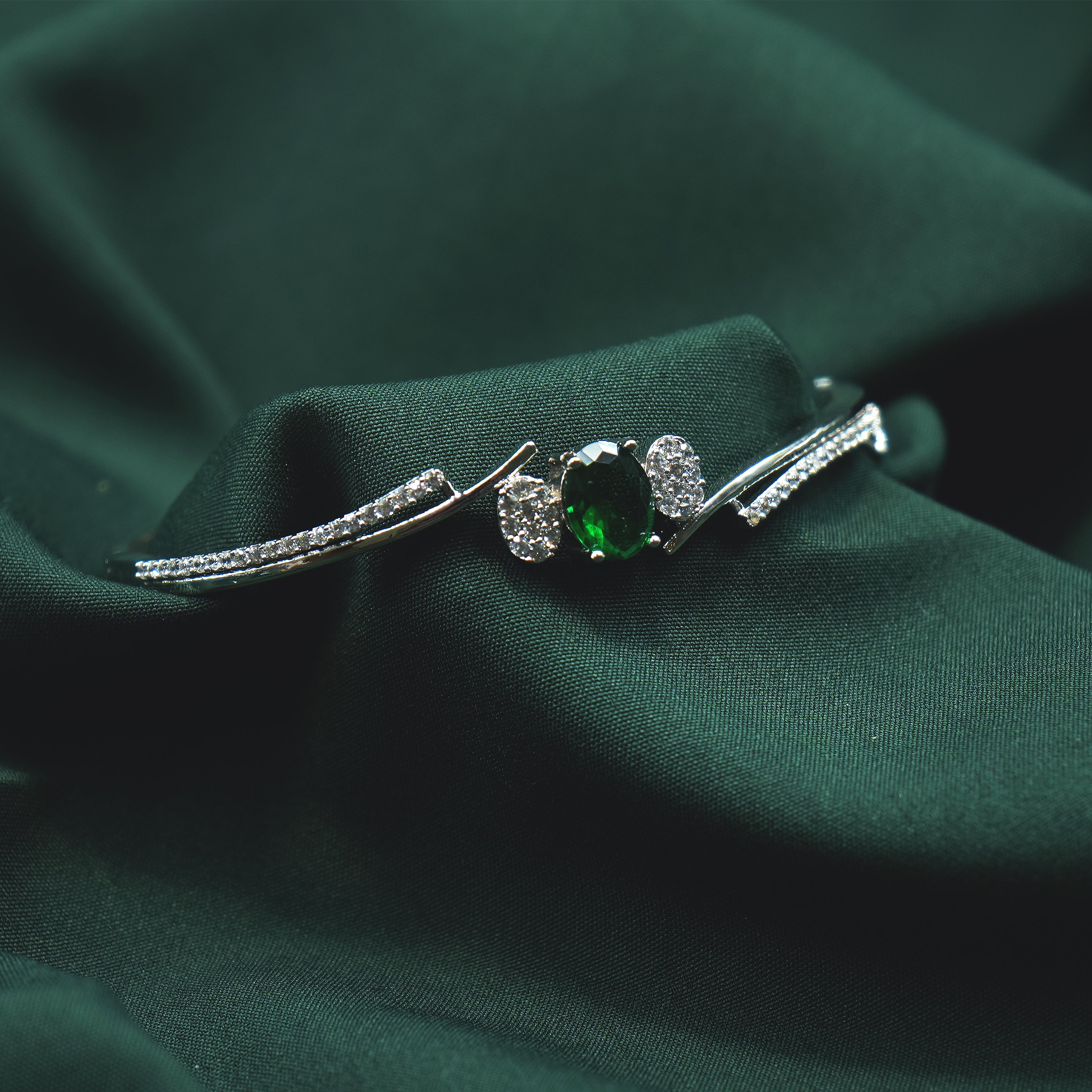 Emerald Allure Bracelet