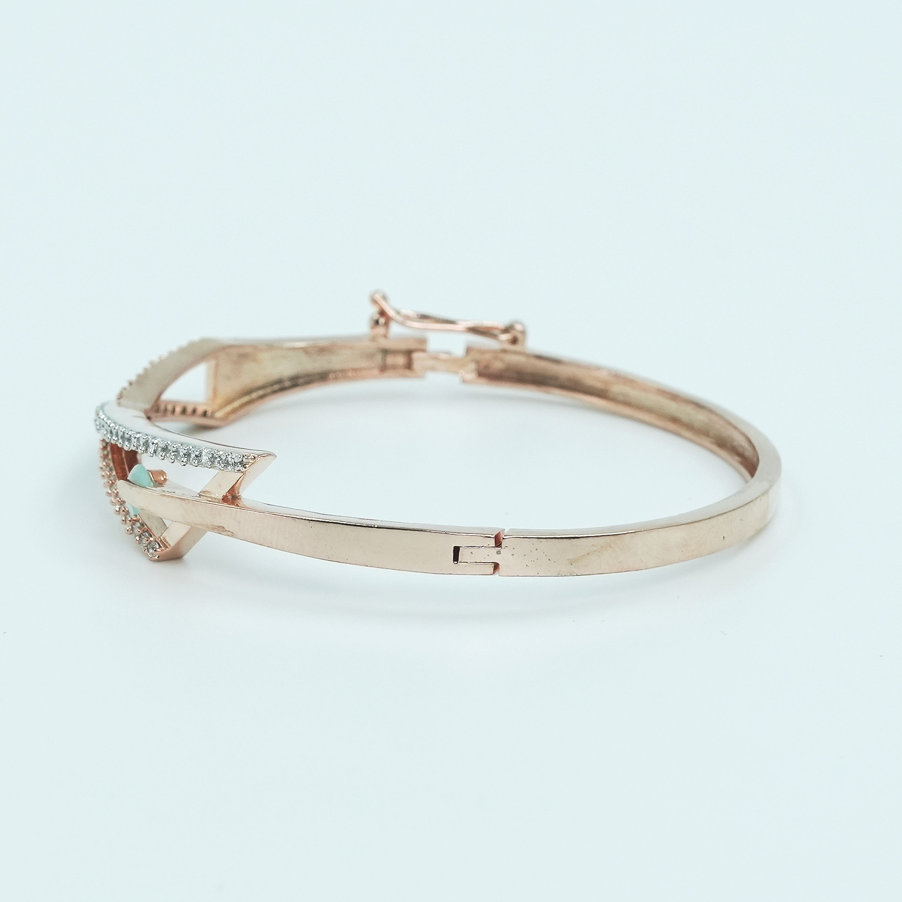 Rose Gold Pista Green Celestial Twist Bracelet