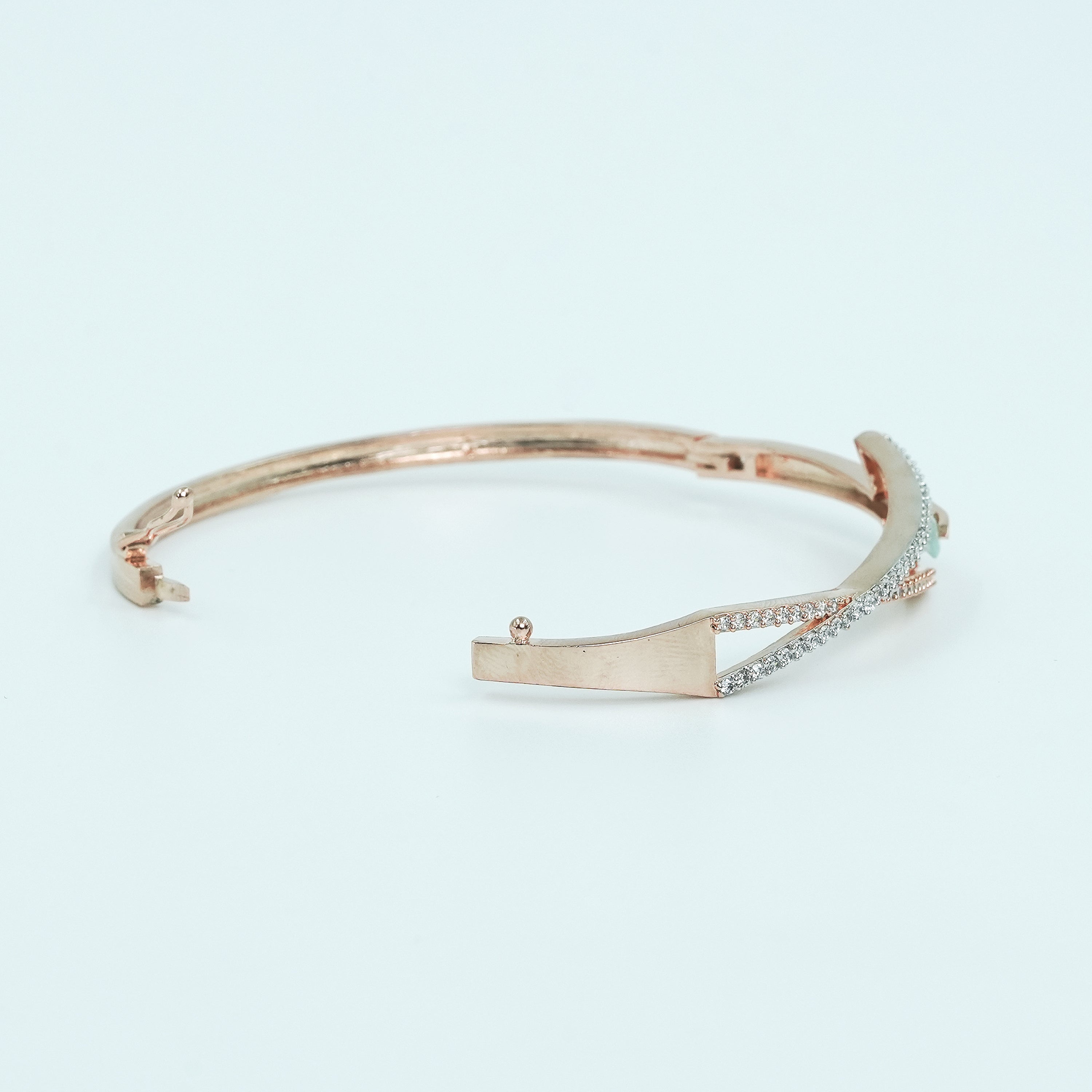 Rose Gold Pista Green Celestial Twist Bracelet