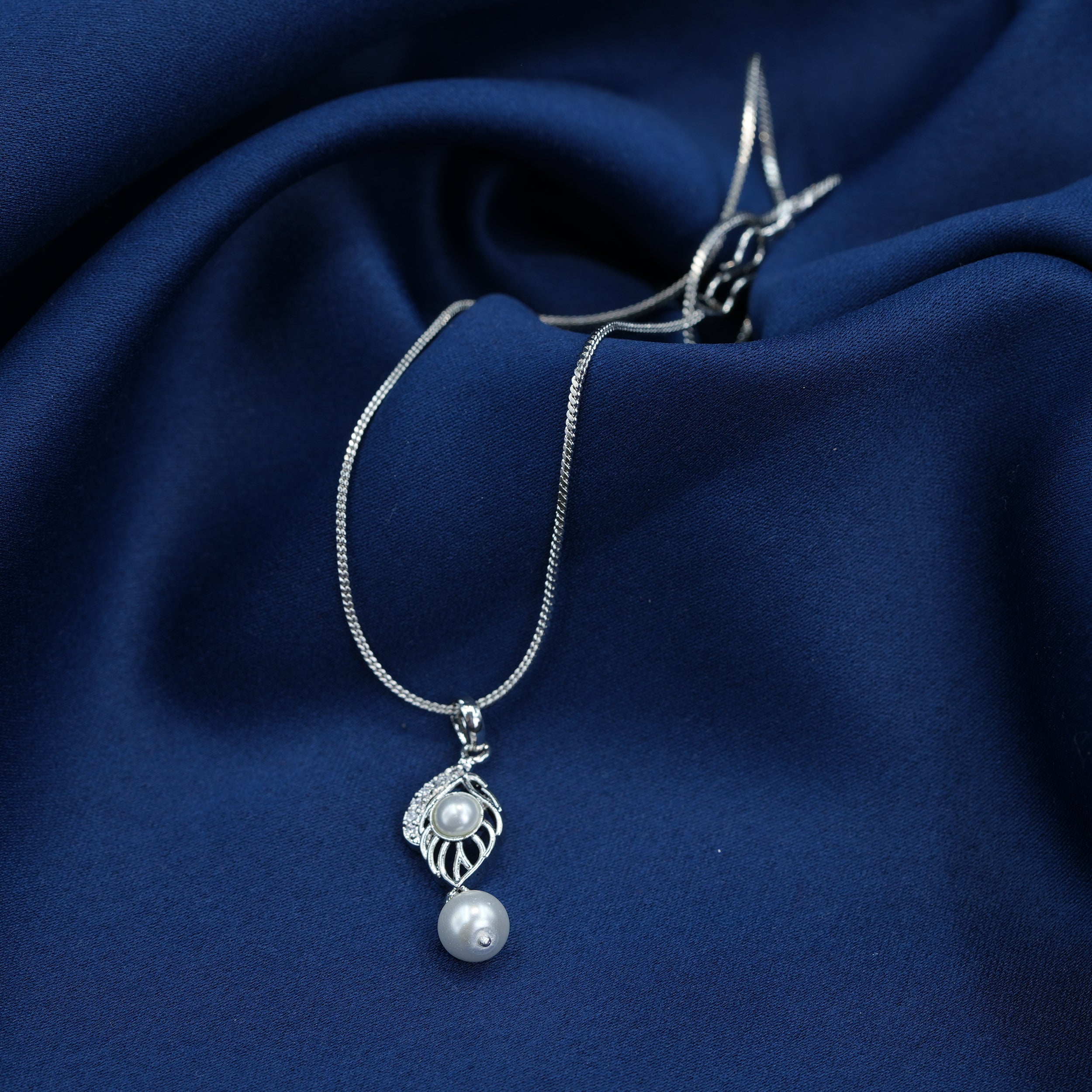 Enchanting Pearl Drop Pendant